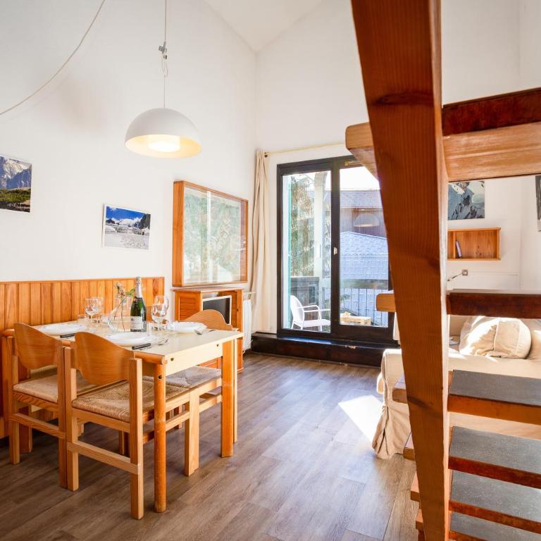 Chamonix Sud - Balme 401 - Happy Rentals - Appartement avec Vue sur la Montagne - 2