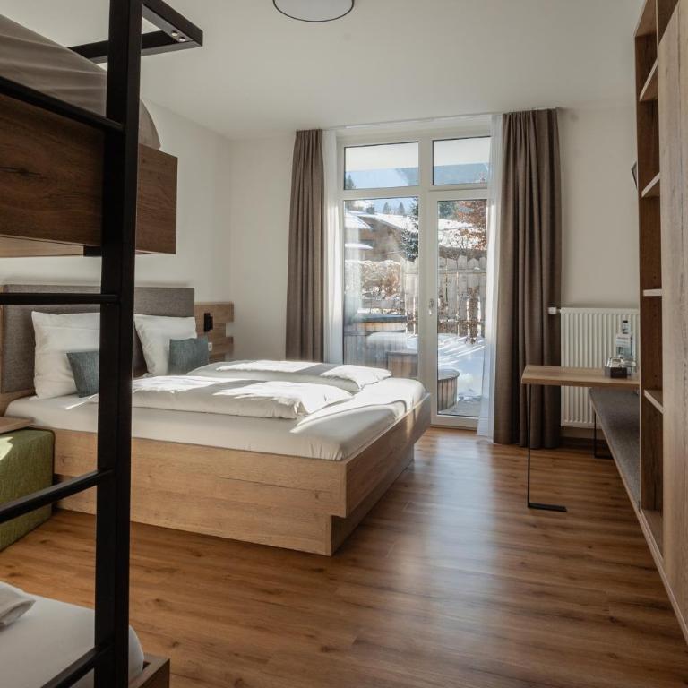 BergBuddies Oberjoch - Zimmer mit Whirlpool - 4