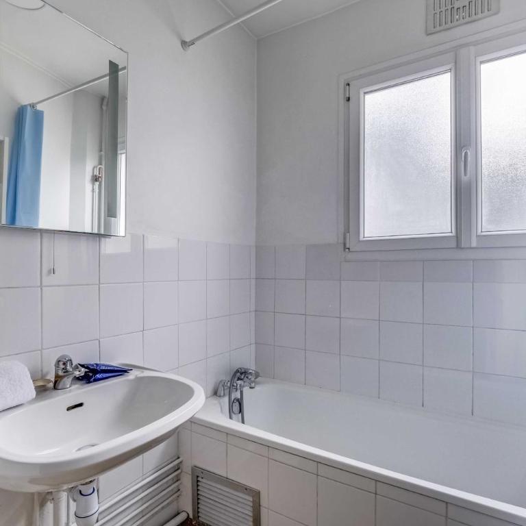 Haussmannian apt - 2BDR-6P near Marais-sentier - Apartment - 14