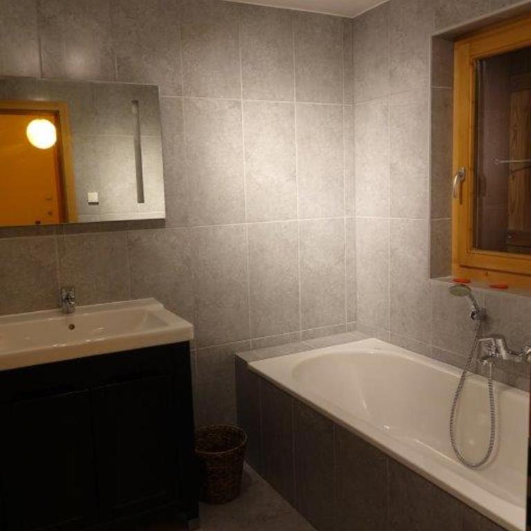 Chalet Isabella - 17 couchages en montagne - Chalet - 24
