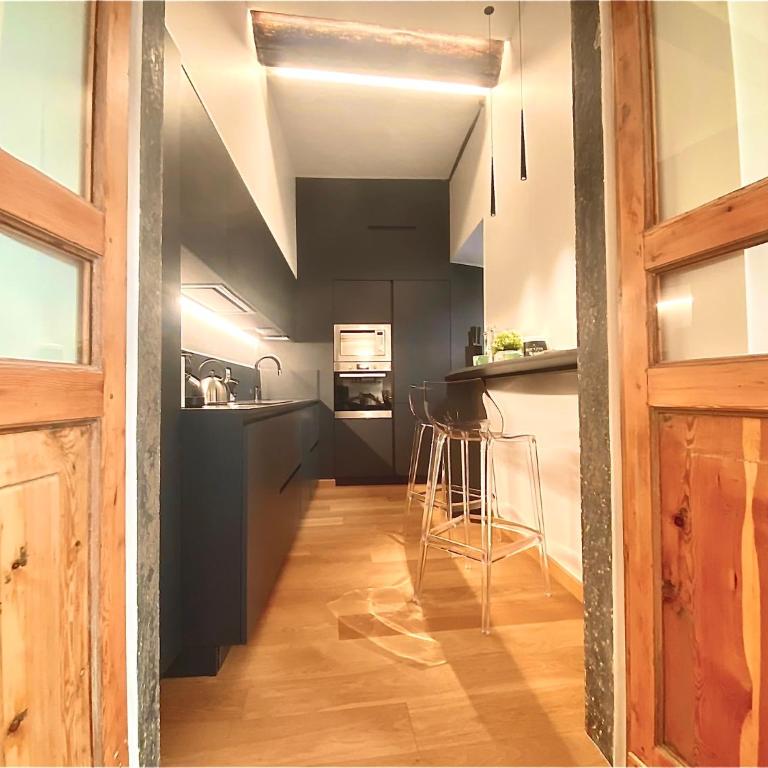 Stunning San Lorenzo 19 Apt - Rolli Palace - Free Private Parking Included! - One-Bedroom Apartment - 11