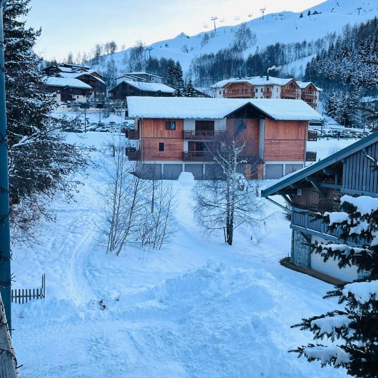 La Corneille Blanche, studio with free parking and terrace - Studio - 21