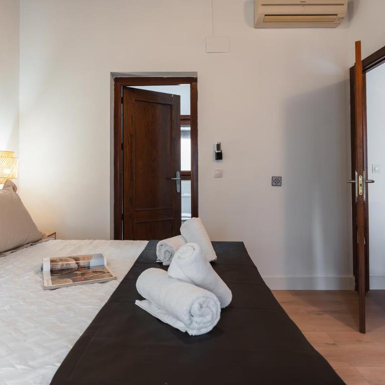 tuAnfitrion Zafiro Elvira Apartments City Centre - Two-Bedroom Apartment - 13