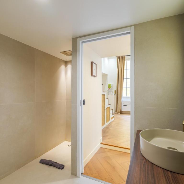 Charme et modernite au coeur du Vieux Nice - Appartement - 22