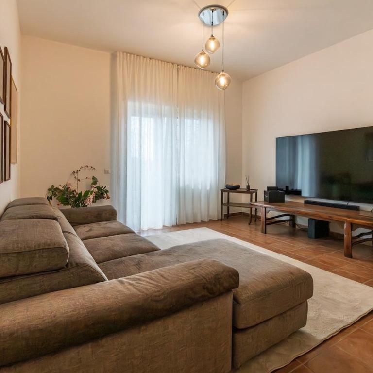 120 sqm Elegance in Rome with Private Parking - Appartamento con 2 Camere da Letto e Balcone - 17