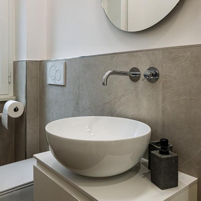 120 sqm Elegance in Rome with Private Parking - Appartamento con 2 Camere da Letto e Balcone - 23