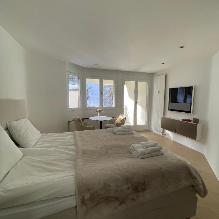 Wasserfall - Zentrum - Balkon - Seeblick - Küche - One-Bedroom Apartment - 15