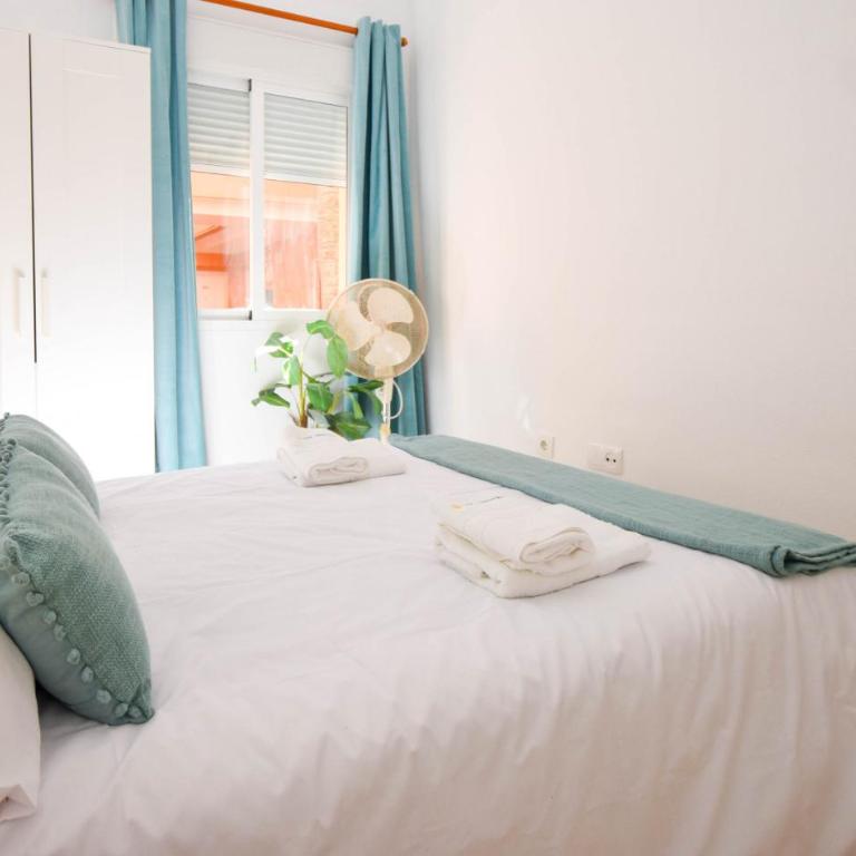 Apartment with mountain views close to Fuengirola Beach and castle - Apartamento con vistas a las montañas - 9