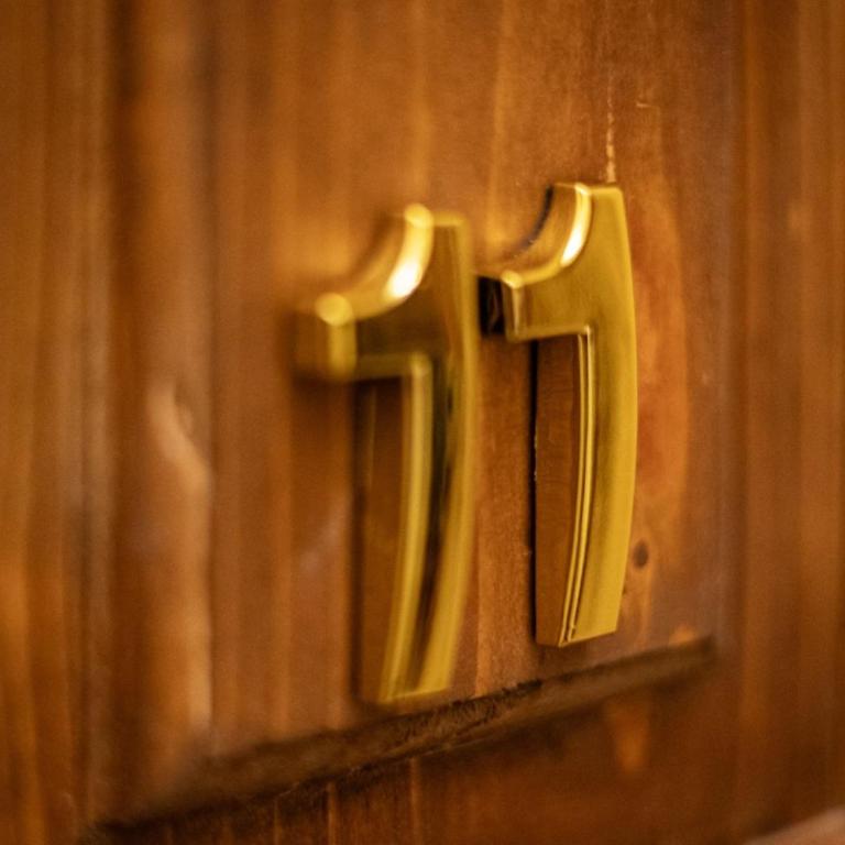 Le Clos Violette et Le 11 D'Aglaé - Appart' Hôtel de Charme Design de Luxe - Apartment - auf 2 Etagen - 6