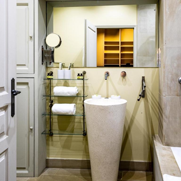 Le Clos Violette et Le 11 D'Aglaé - Appart' Hôtel de Charme Design de Luxe - Deluxe Apartment - 4