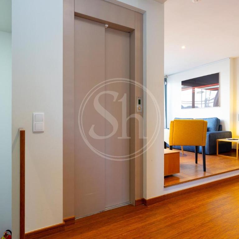 Palauet Tres Torres 2 - Two-Bedroom Apartment - 4