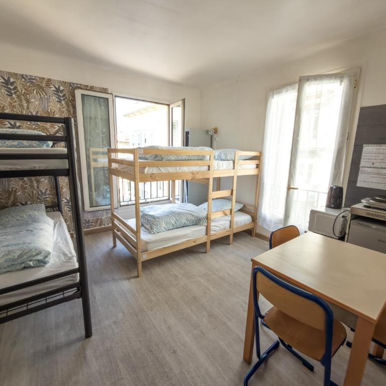 Alpazur - Bunk Bed in Female Dormitory Room - 6