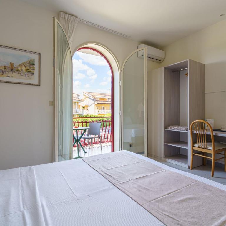 Hotel Alexander - Camera Comfort Matrimoniale/Doppia con Letti Singoli - 21