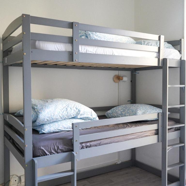 Alpazur - Bunk Bed in Female Dormitory Room - 12