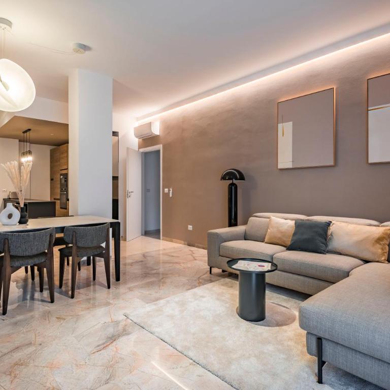 Luxury Design Penthouse with Historic View 3-Bedroom - Three-Bedroom Apartment - 15