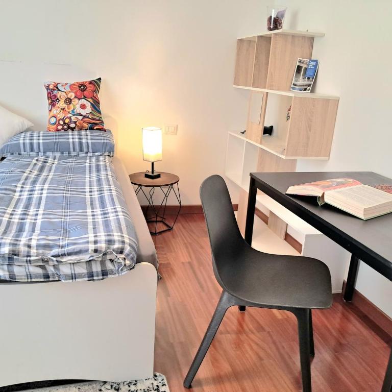 Tolle Economy Stay - Camera Matrimoniale/Doppia con Letti Singoli con Bagno in Comune - 1