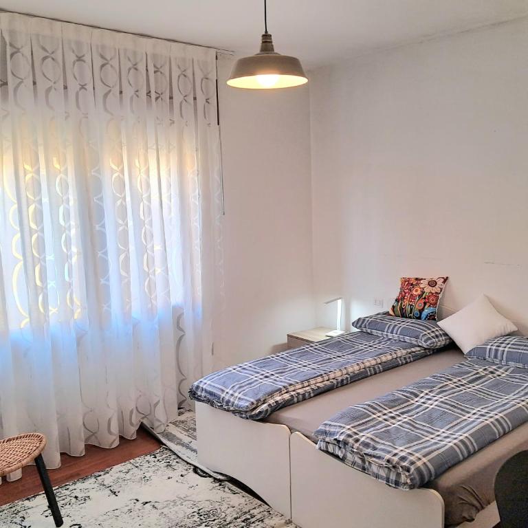 Tolle Economy Stay - Camera Matrimoniale/Doppia con Letti Singoli con Bagno in Comune - 10