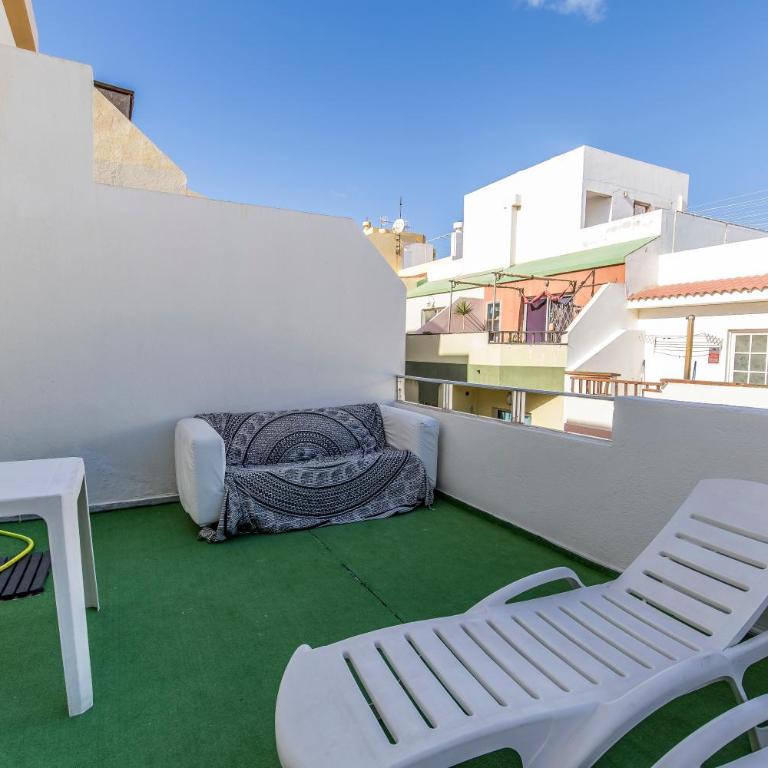 Sunny Apartment with Terrace in El Médano - Apartamento de 2 dormitorios - 16