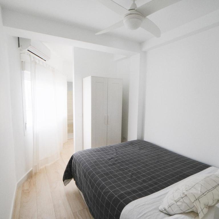 PENTHOUSE CITY CENTER PRIVATE TERRACE Wifi - Two-Bedroom Apartment - 32