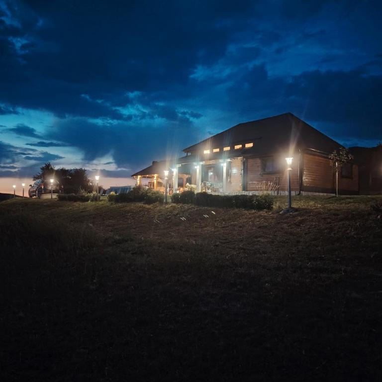 Kucica od drveta 1 - Two-Bedroom House - 3