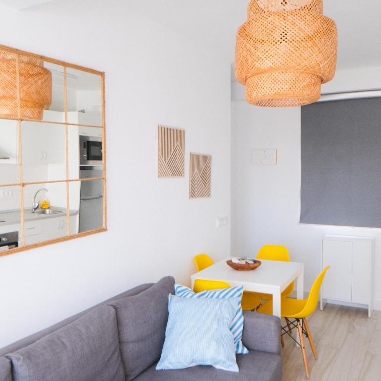 PENTHOUSE CITY CENTER PRIVATE TERRACE Wifi - Two-Bedroom Apartment - 2