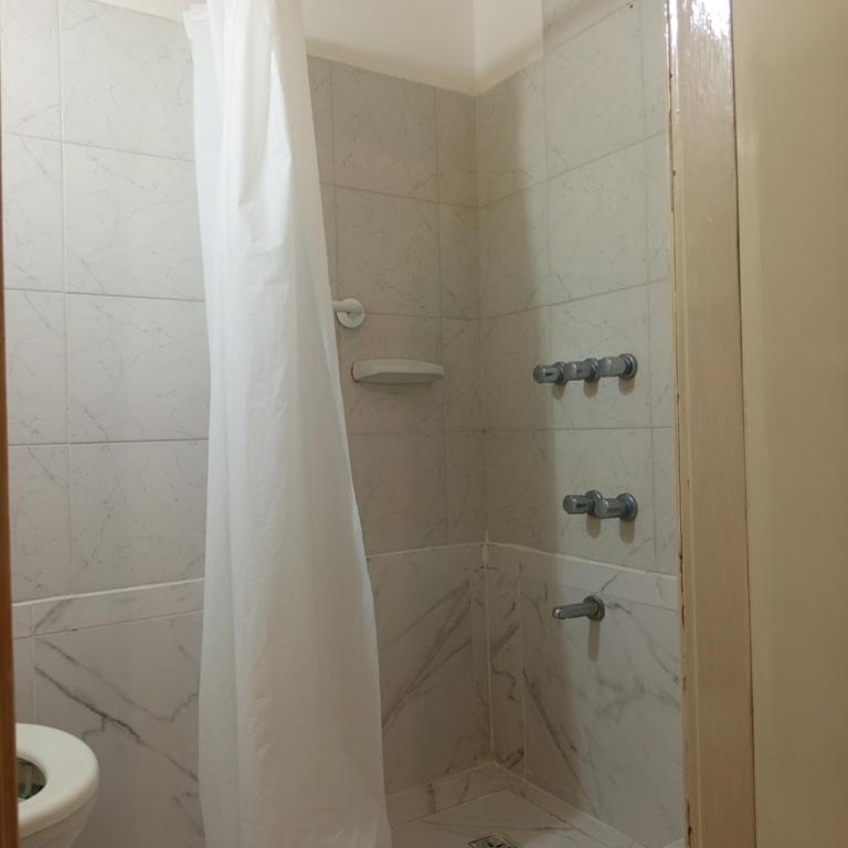 Emmanuel - One-Bedroom Apartment - 5