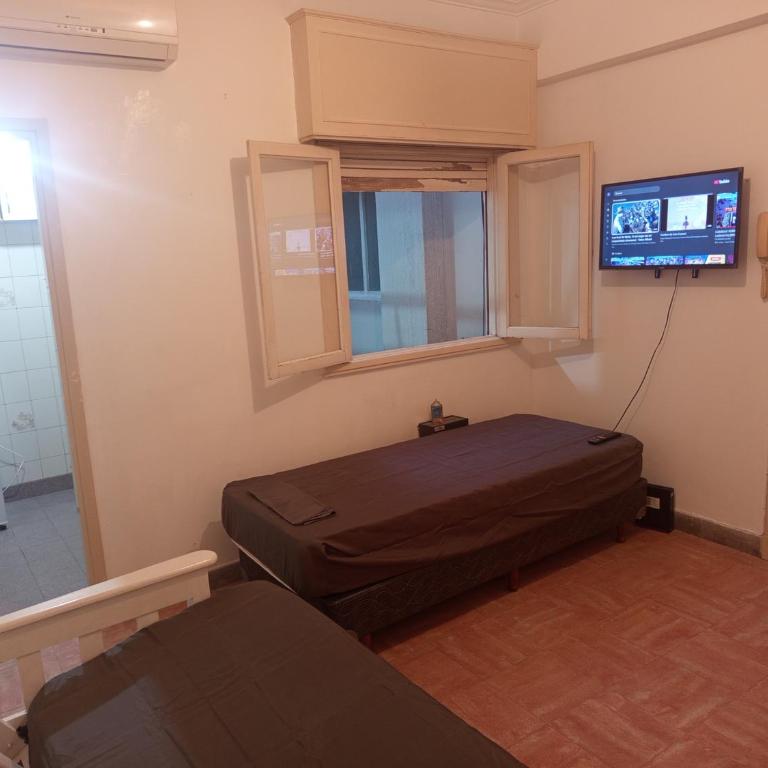 Emmanuel - One-Bedroom Apartment - 8