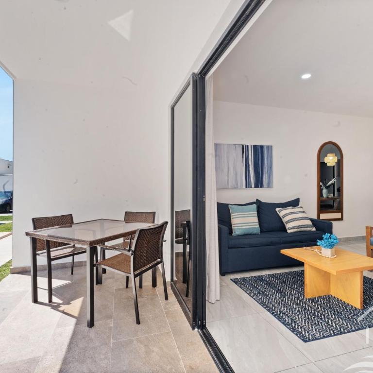 New-Promo-2 Queen Beds-Near Beach-Poolside-Sleep 6 - Two-Bedroom Apartment - 15