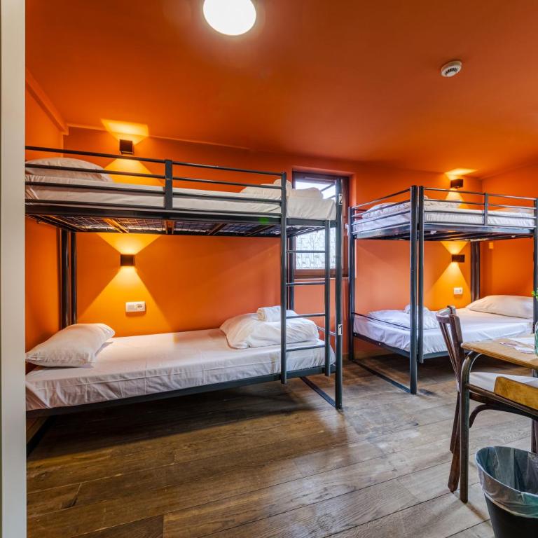 Hideout - Bett im gemischten 6-Bett-Schlafsaal - 1