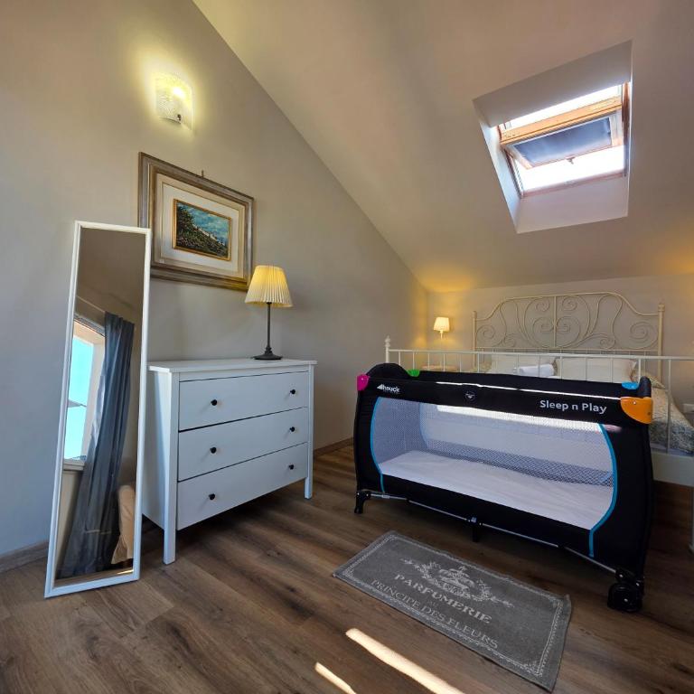 New Design Flat wITH AC, Wi-Fi & Terrace - Appartamento con 1 Camera da Letto e Terrazza - 7