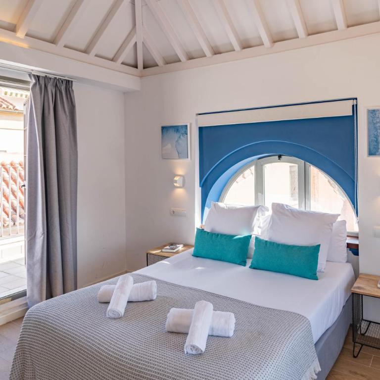 Feelathome Merced Apartments - Apartamento Dúplex con terraza y vistas a la catedral - 5