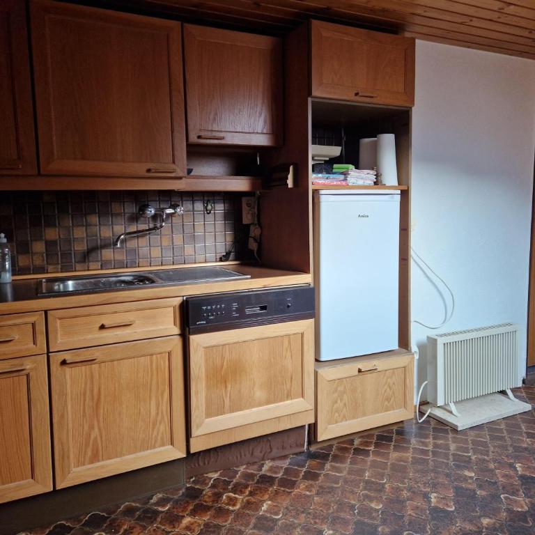 Ferienwohnung Köpfleblick - Apartment mit 3 Schlafzimmern und Dusche - 15