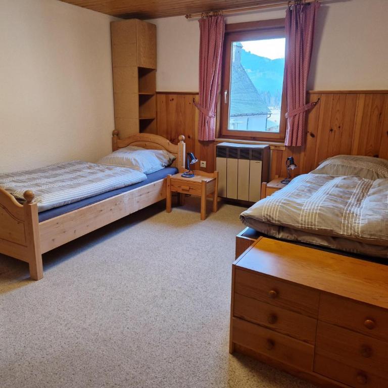 Ferienwohnung Köpfleblick - Apartment mit 3 Schlafzimmern und Dusche - 22