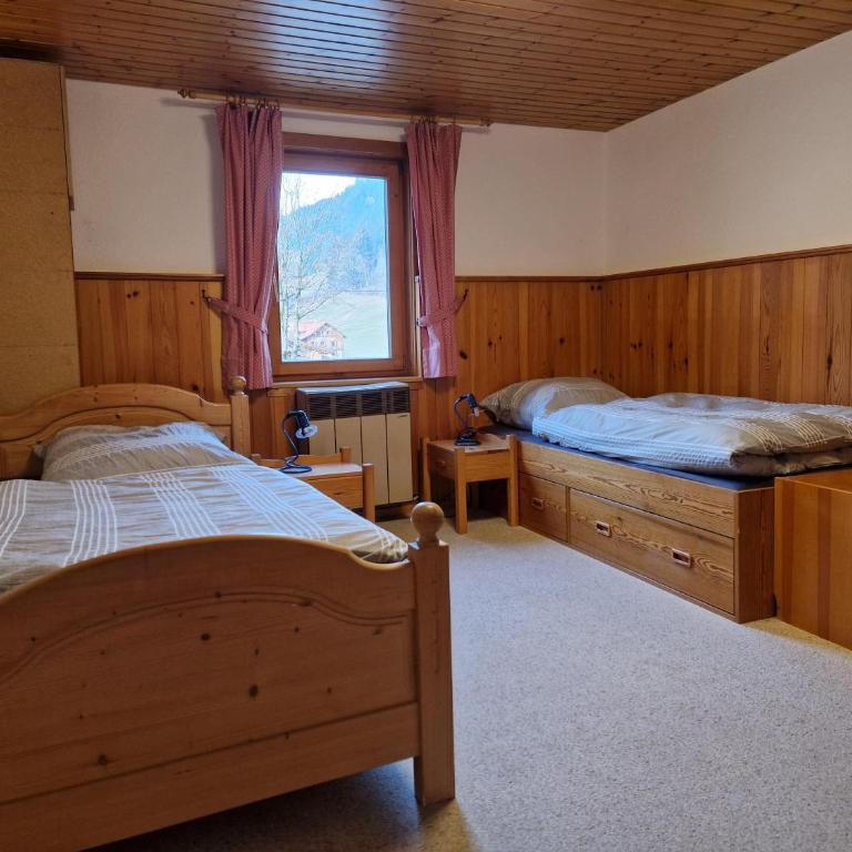Ferienwohnung Köpfleblick - Apartment mit 3 Schlafzimmern und Dusche - 23