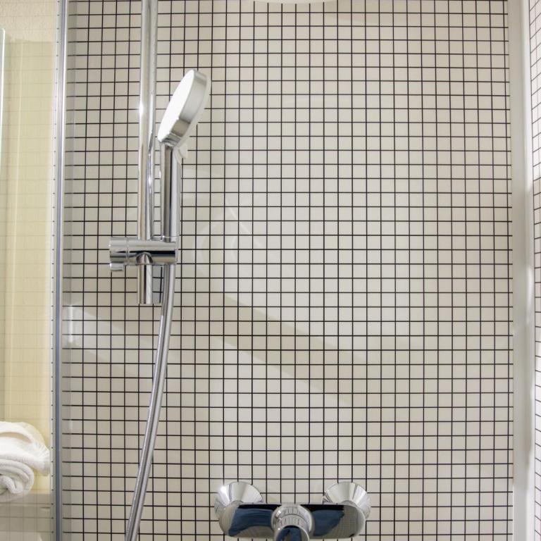 Hotel ibis budget Aix Les Bains - Grésy - Chambre Triple avec 1 Lit Double et 1 Lit Superposé - 7