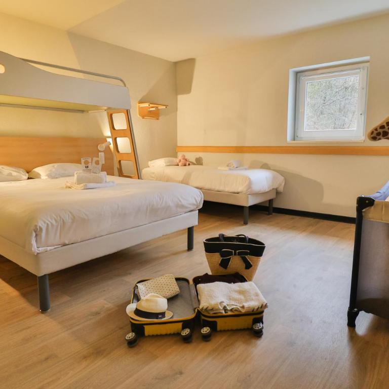 Hotel ibis budget Aix Les Bains - Grésy - Chambre Familiale Standard - 17