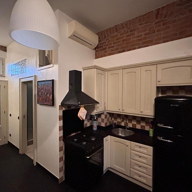 Cozy apartment near Dergano metro station - One-Bedroom Apartment - 7