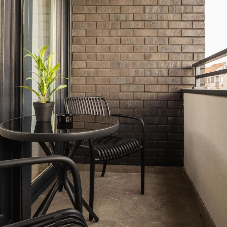 Premier Nova Residence with free parking - Apartman sa 3 Spavaće Sobe i Balkonom - 9