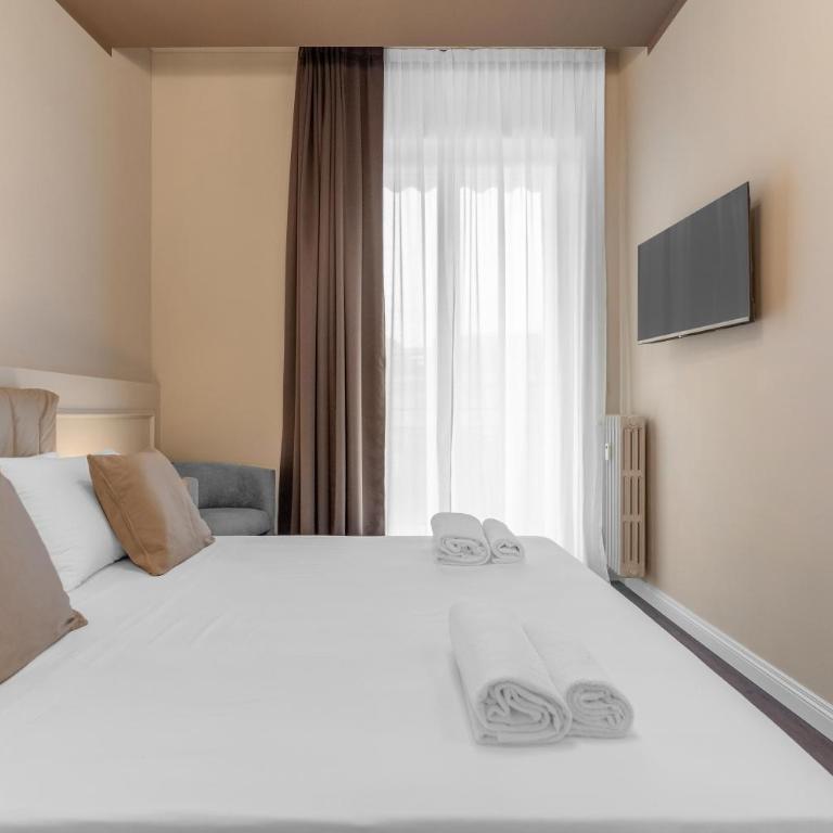 Vittoriana Suites Foresteria Lombarda - Camera Matrimoniale - 9