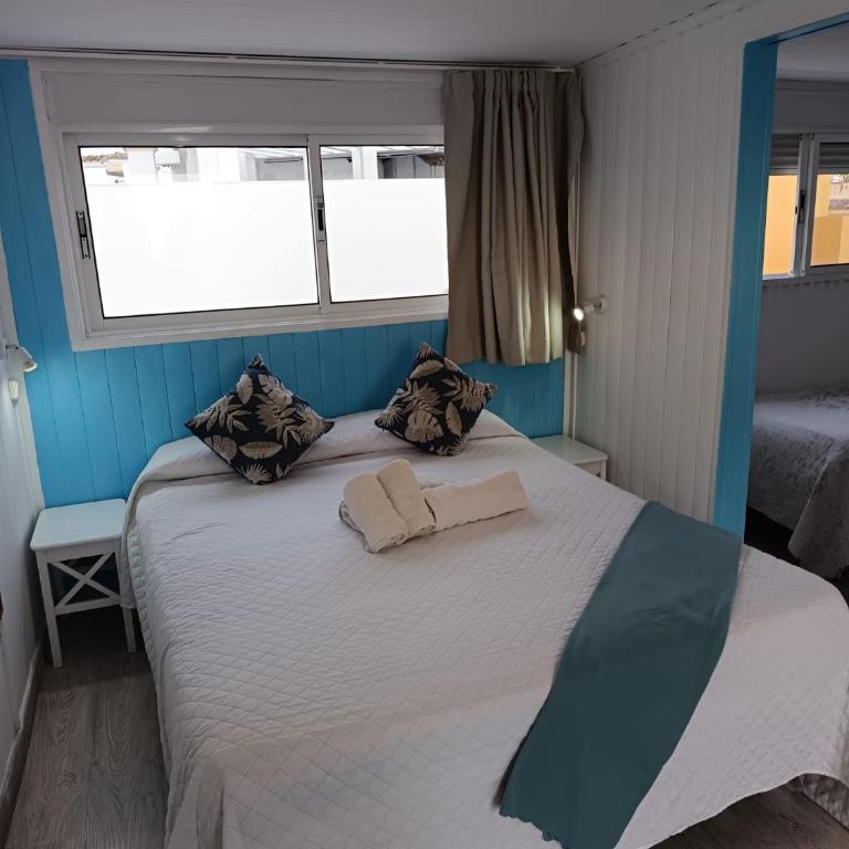 Guadalupe Hostal By Torremolinos On-line - Habitación Doble Superior con terraza - 9