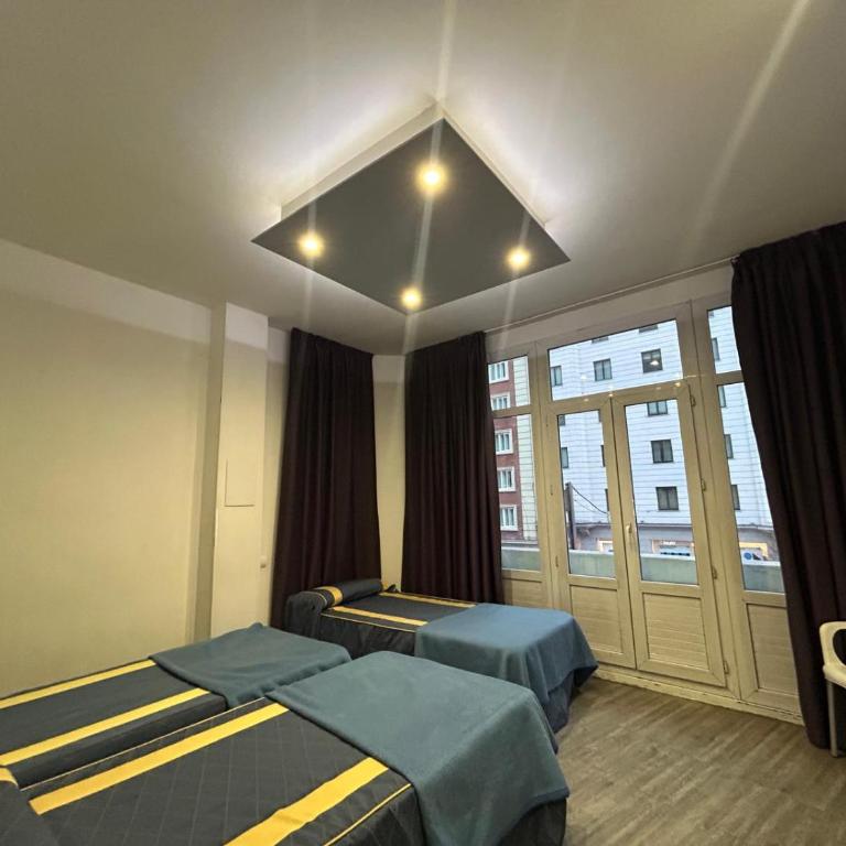 Hostal Buenos Aires Gran Vía Madrid - Triple Room - 4