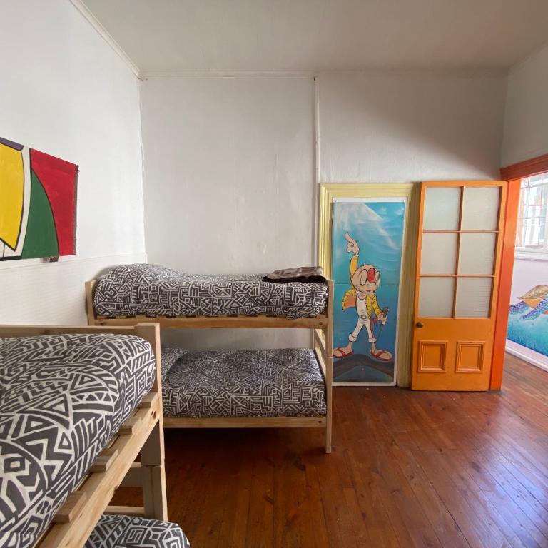 La Mancha Art Hostel - Single Bed in Mixed Dormitory Room - 3