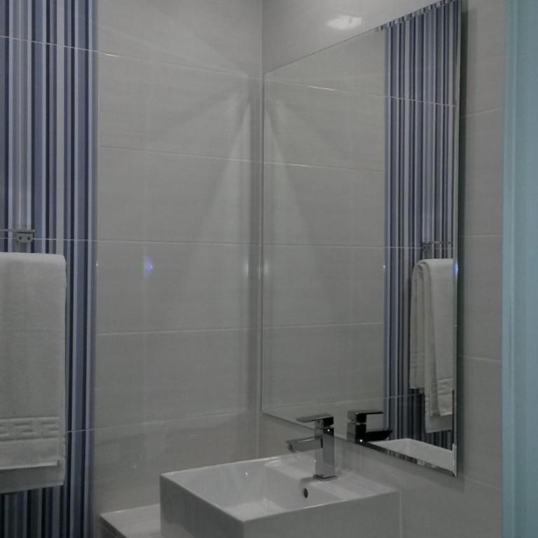 Hostal Buenos Aires Gran Vía Madrid - Twin Room - 9