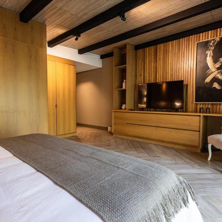 House by Casa Septem - Six-Bedroom House - 38