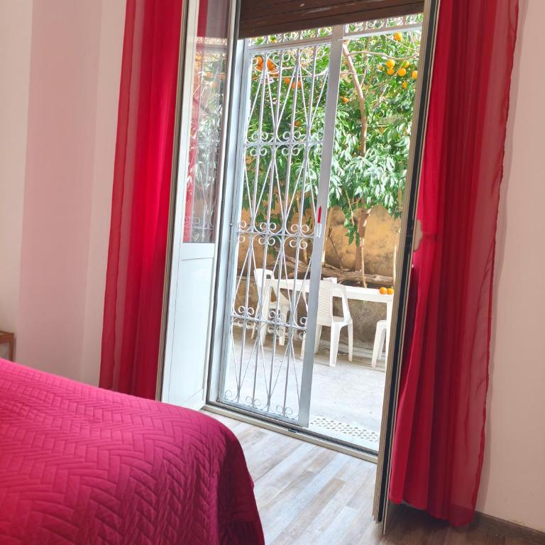 Room CasaVostrA 2 - Camera Tripla con Terrazza - 7