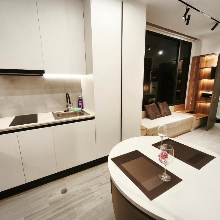 Torre Pontina La Carolina Quito Coliving Ecuador Residences - Estudio Estándar - 8