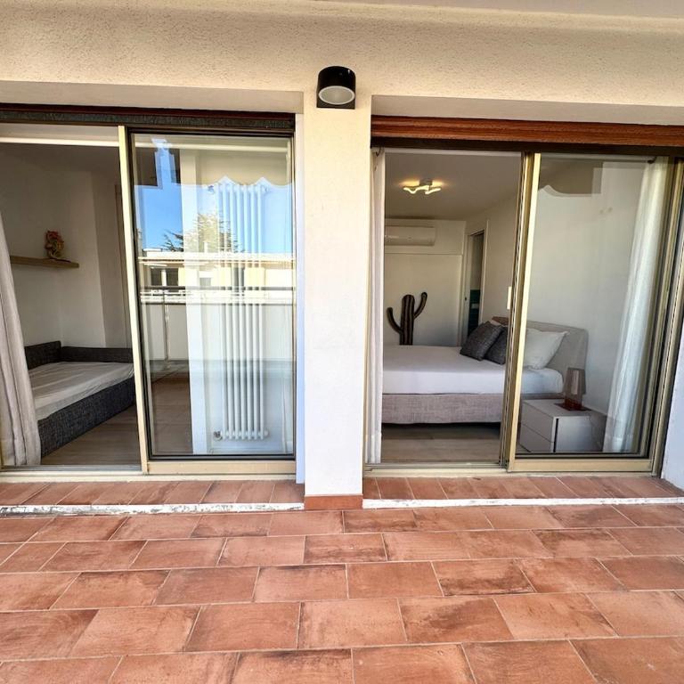 Bright cocoon with quiet terrace - Two-Bedroom Apartment with Terrace - 28