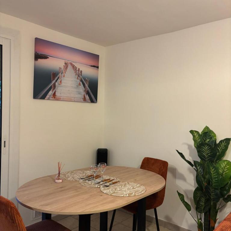 Le Cocon Nîmois - One-Bedroom Apartment - 6
