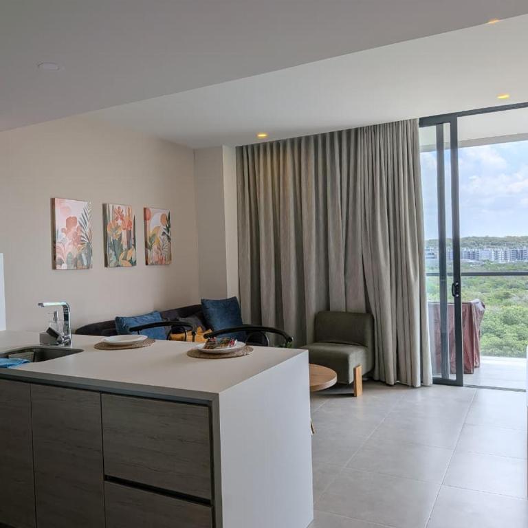 Apartamento en Manzanillo con salida directa a la playa - Three-Bedroom Apartment - 5