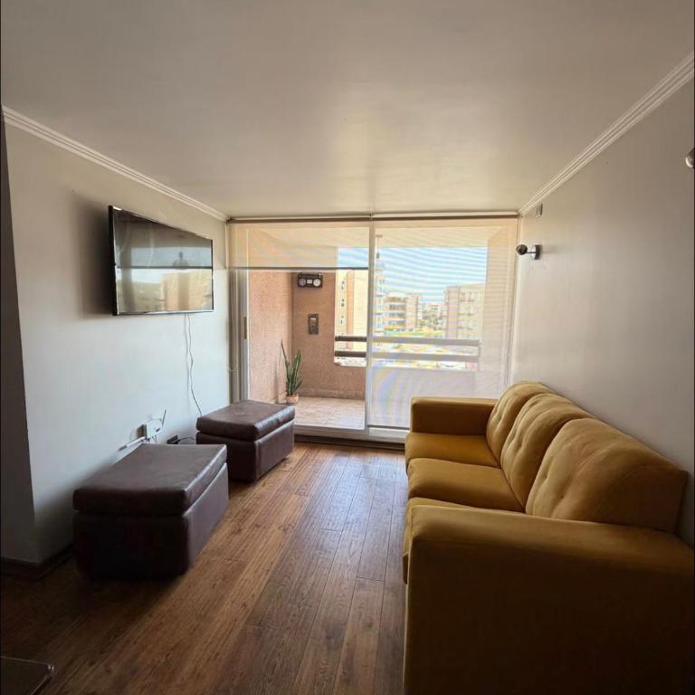Departamento 2D 2B con estacionamiento en sector residencial de La Serena - One-Bedroom Apartment - 1
